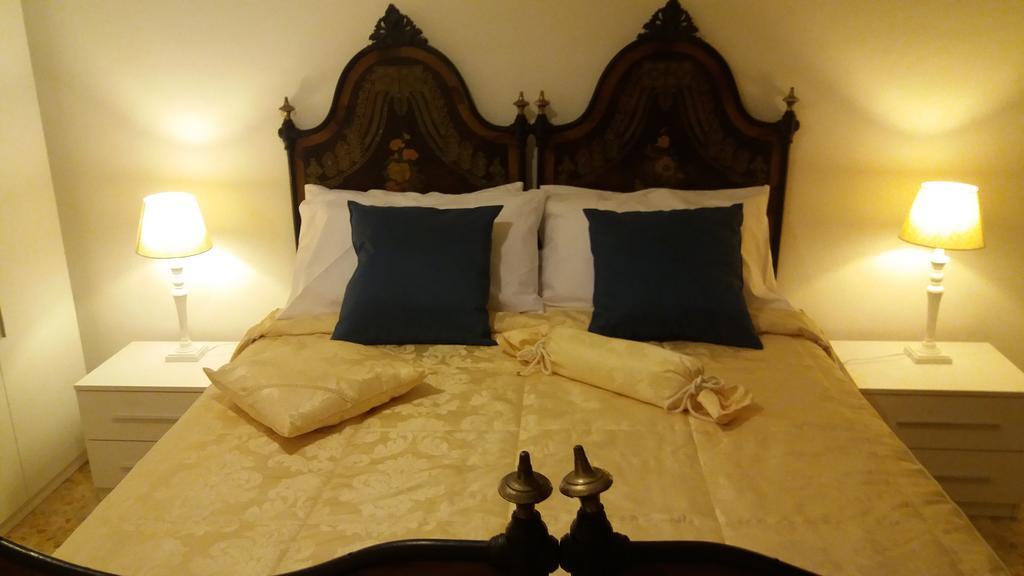 Guest House Il Marchese Del Grillo Roma Phòng bức ảnh